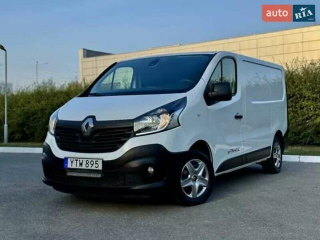 Рено Трафик 2017 в Днепре (Днепропетровске) на Automoto.ua Белый Рено Трафик, объемом двигателя 0 л и пробегом 220 тыс. км за 13000 $, фото 4 на Automoto.ua