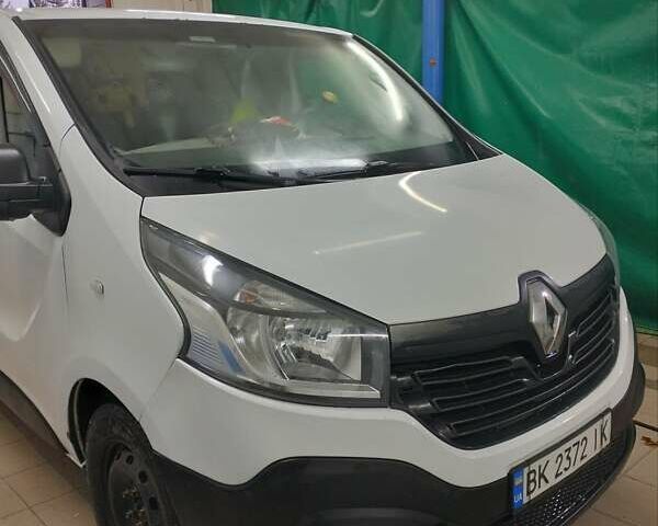 Белый Рено Трафик, объемом двигателя 1.6 л и пробегом 270 тыс. км за 11000 $, фото 7 на Automoto.ua