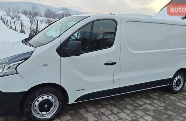 Білий Рено Трафік, об'ємом двигуна 1.6 л та пробігом 238 тис. км за 14000 $, фото 9 на Automoto.ua