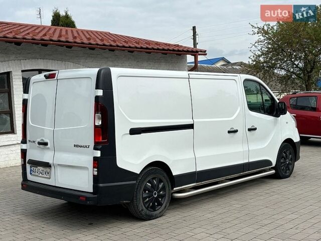 Белый Рено Трафик, объемом двигателя 1.6 л и пробегом 245 тыс. км за 13500 $, фото 18 на Automoto.ua