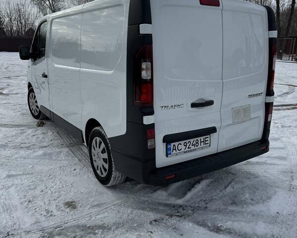 Білий Рено Трафік, об'ємом двигуна 1.6 л та пробігом 240 тис. км за 14800 $, фото 4 на Automoto.ua