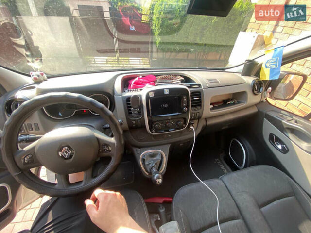 Белый Рено Трафик, объемом двигателя 1.6 л и пробегом 206 тыс. км за 13500 $, фото 8 на Automoto.ua