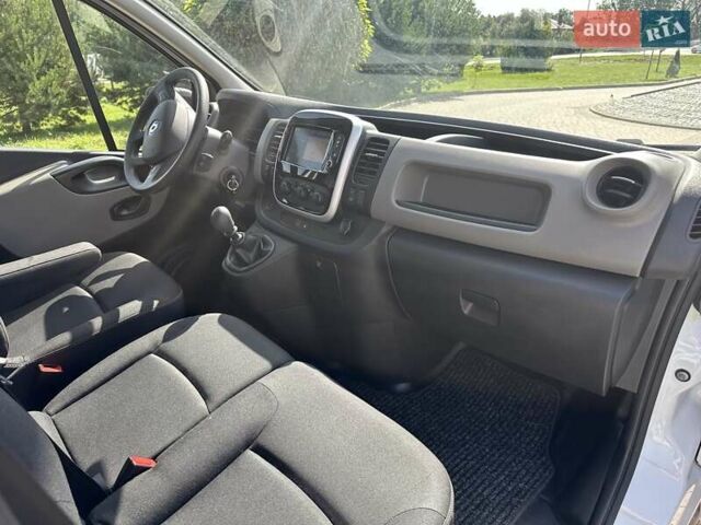 Білий Рено Трафік, об'ємом двигуна 1.6 л та пробігом 190 тис. км за 12700 $, фото 20 на Automoto.ua