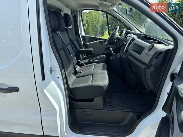 Білий Рено Трафік, об'ємом двигуна 1.6 л та пробігом 190 тис. км за 12700 $, фото 19 на Automoto.ua