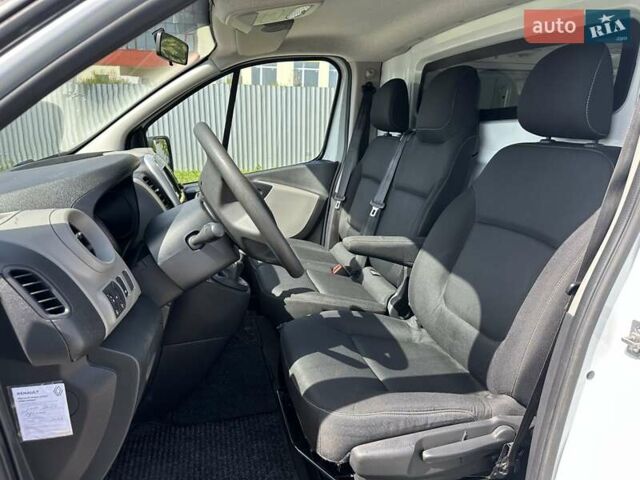 Білий Рено Трафік, об'ємом двигуна 1.6 л та пробігом 190 тис. км за 12700 $, фото 18 на Automoto.ua