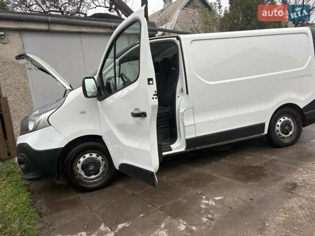 Белый Рено Трафик, объемом двигателя 1.6 л и пробегом 151 тыс. км за 14600 $, фото 6 на Automoto.ua