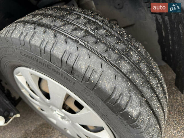 Белый Рено Трафик, объемом двигателя 1.6 л и пробегом 152 тыс. км за 13700 $, фото 11 на Automoto.ua