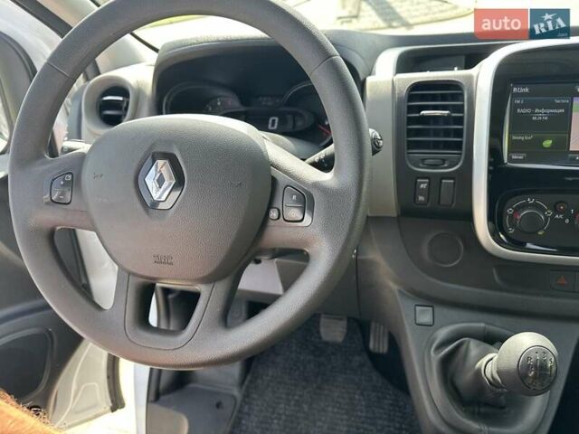 Білий Рено Трафік, об'ємом двигуна 1.6 л та пробігом 190 тис. км за 12700 $, фото 16 на Automoto.ua