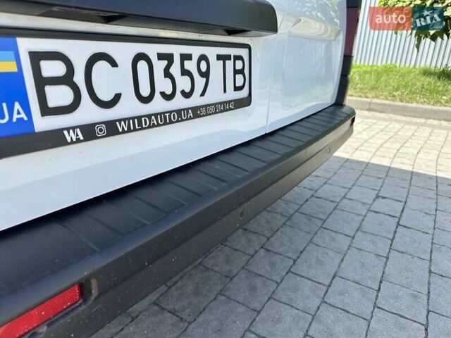 Білий Рено Трафік, об'ємом двигуна 1.6 л та пробігом 190 тис. км за 12700 $, фото 10 на Automoto.ua