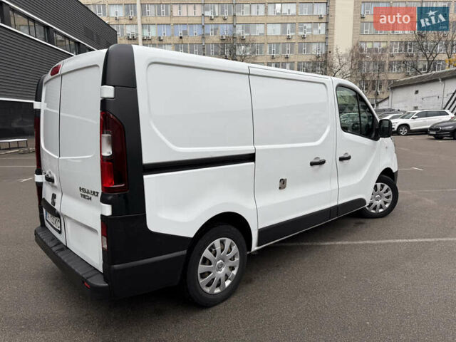 Белый Рено Трафик, объемом двигателя 1.6 л и пробегом 152 тыс. км за 13700 $, фото 4 на Automoto.ua