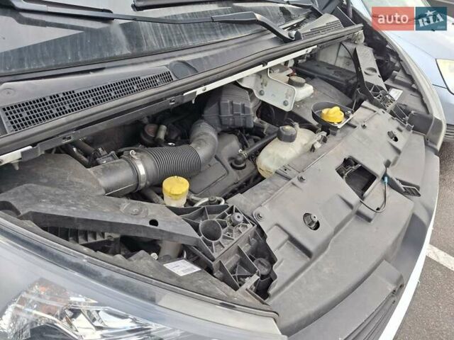 Белый Рено Трафик, объемом двигателя 1.6 л и пробегом 321 тыс. км за 16000 $, фото 17 на Automoto.ua