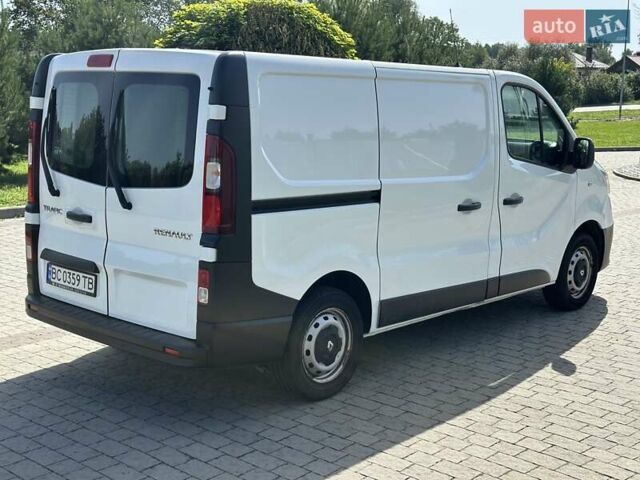 Білий Рено Трафік, об'ємом двигуна 1.6 л та пробігом 190 тис. км за 12700 $, фото 5 на Automoto.ua