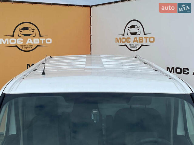 Белый Рено Трафик, объемом двигателя 1.6 л и пробегом 140 тыс. км за 14950 $, фото 9 на Automoto.ua