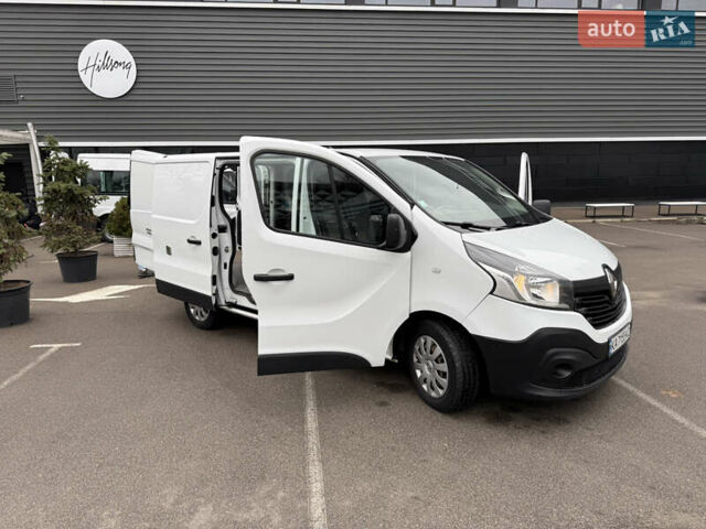 Белый Рено Трафик, объемом двигателя 1.6 л и пробегом 152 тыс. км за 13700 $, фото 12 на Automoto.ua