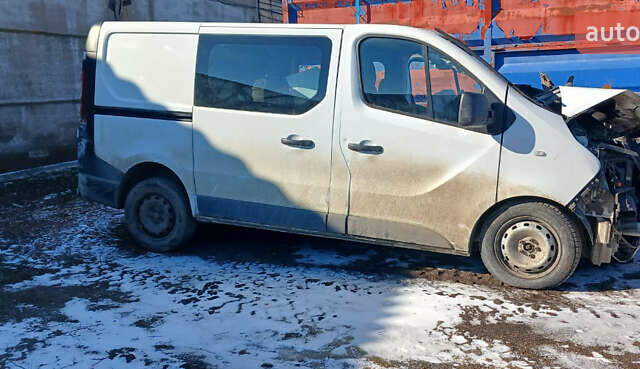 Білий Рено Трафік, об'ємом двигуна 1.6 л та пробігом 2 тис. км за 4000 $, фото 12 на Automoto.ua