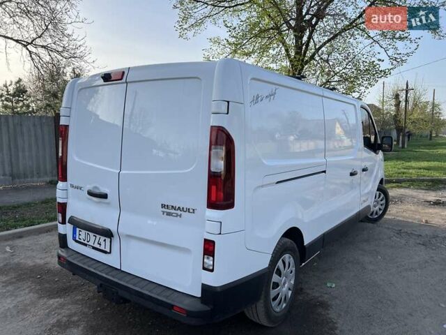 Білий Рено Трафік, об'ємом двигуна 1.6 л та пробігом 198 тис. км за 15299 $, фото 2 на Automoto.ua