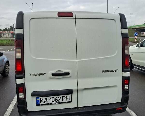 Белый Рено Трафик, объемом двигателя 1.6 л и пробегом 321 тыс. км за 16000 $, фото 12 на Automoto.ua