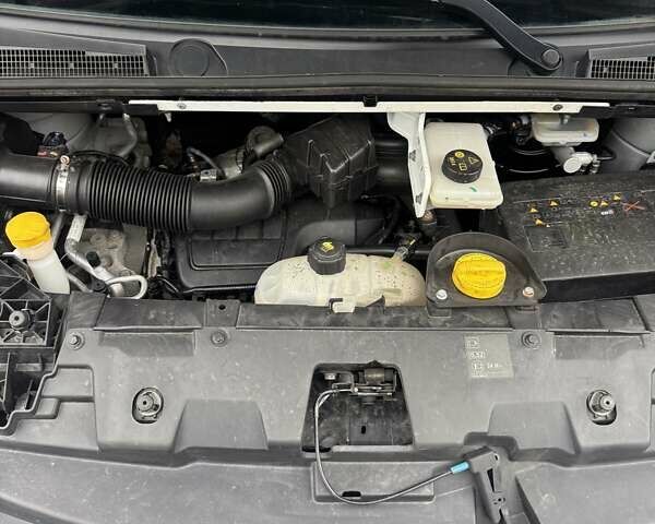 Білий Рено Трафік, об'ємом двигуна 1.6 л та пробігом 228 тис. км за 14800 $, фото 36 на Automoto.ua