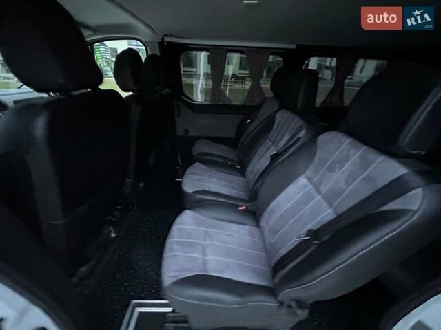 Белый Рено Трафик, объемом двигателя 1.6 л и пробегом 111 тыс. км за 19999 $, фото 66 на Automoto.ua