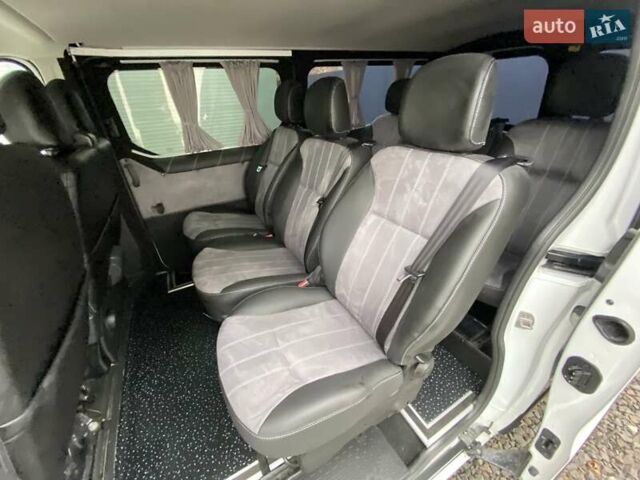 Білий Рено Трафік, об'ємом двигуна 1.6 л та пробігом 110 тис. км за 19999 $, фото 38 на Automoto.ua