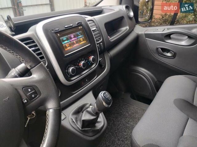 Белый Рено Трафик, объемом двигателя 1.6 л и пробегом 190 тыс. км за 14000 $, фото 8 на Automoto.ua