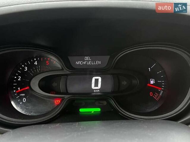 Белый Рено Трафик, объемом двигателя 1.6 л и пробегом 174 тыс. км за 15999 $, фото 20 на Automoto.ua