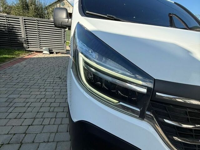 Білий Рено Трафік, об'ємом двигуна 2 л та пробігом 247 тис. км за 18000 $, фото 7 на Automoto.ua