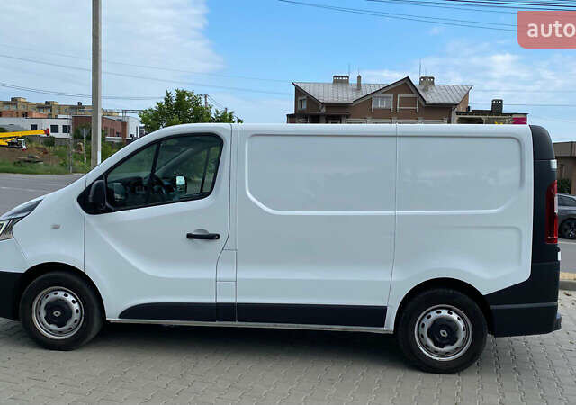 Белый Рено Трафик, объемом двигателя 2 л и пробегом 180 тыс. км за 15400 $, фото 5 на Automoto.ua