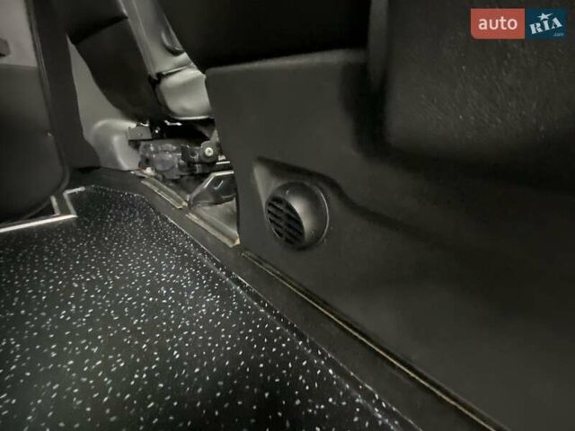 Білий Рено Трафік, об'ємом двигуна 1.6 л та пробігом 110 тис. км за 19999 $, фото 41 на Automoto.ua