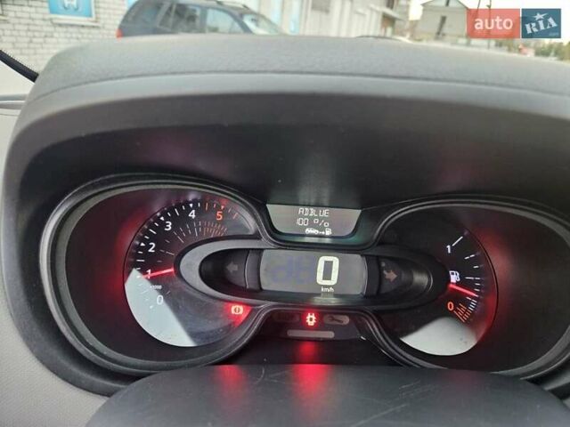 Белый Рено Трафик, объемом двигателя 1.6 л и пробегом 165 тыс. км за 15300 $, фото 15 на Automoto.ua