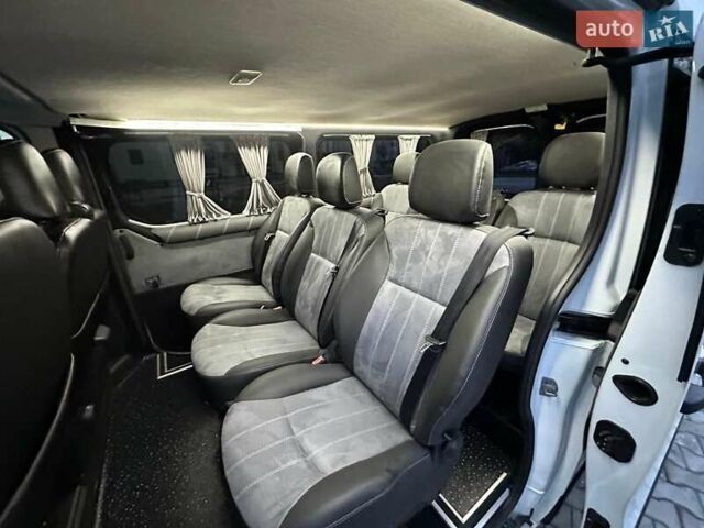 Белый Рено Трафик, объемом двигателя 1.6 л и пробегом 111 тыс. км за 19999 $, фото 68 на Automoto.ua