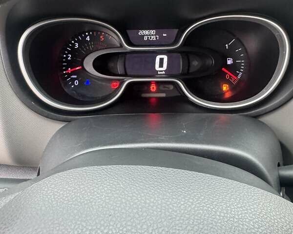 Білий Рено Трафік, об'ємом двигуна 1.6 л та пробігом 228 тис. км за 14800 $, фото 34 на Automoto.ua