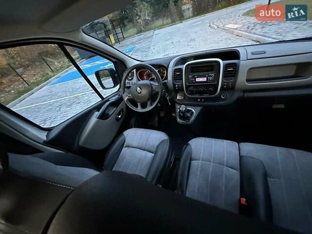 Белый Рено Трафик, объемом двигателя 1.6 л и пробегом 111 тыс. км за 19999 $, фото 60 на Automoto.ua