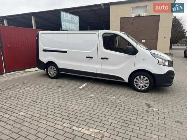 Білий Рено Трафік, об'ємом двигуна 1.6 л та пробігом 228 тис. км за 14800 $, фото 4 на Automoto.ua