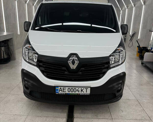 Білий Рено Трафік, об'ємом двигуна 1.6 л та пробігом 160 тис. км за 16100 $, фото 32 на Automoto.ua