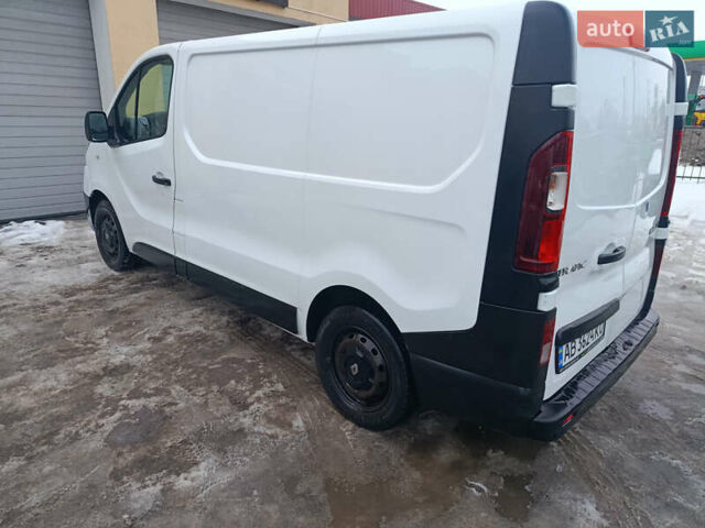 Белый Рено Трафик, объемом двигателя 1.6 л и пробегом 190 тыс. км за 17000 $, фото 3 на Automoto.ua
