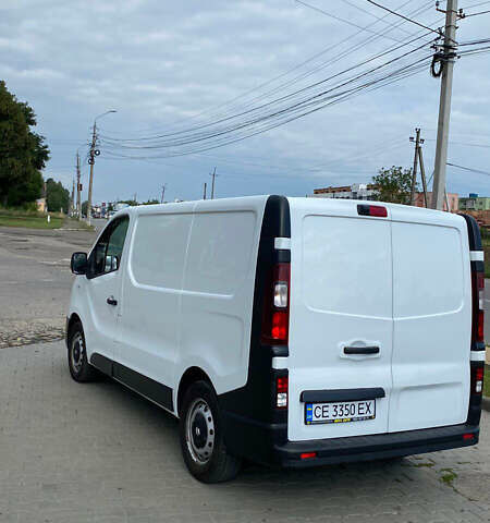 Белый Рено Трафик, объемом двигателя 2 л и пробегом 180 тыс. км за 15400 $, фото 4 на Automoto.ua