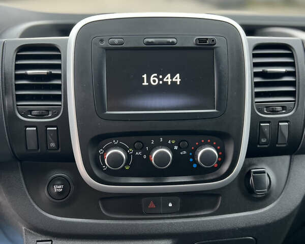 Белый Рено Трафик, объемом двигателя 2 л и пробегом 168 тыс. км за 18950 $, фото 20 на Automoto.ua