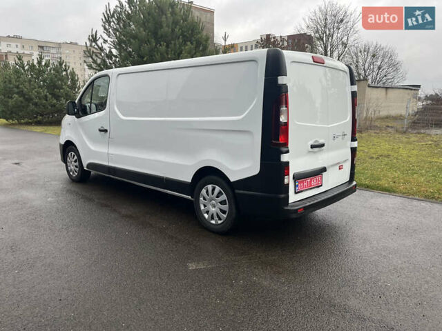 Белый Рено Трафик, объемом двигателя 2 л и пробегом 166 тыс. км за 16890 $, фото 4 на Automoto.ua