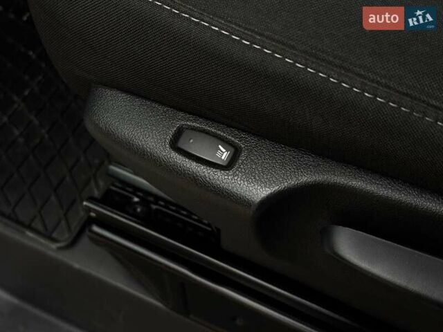 Білий Рено Трафік, об'ємом двигуна 2 л та пробігом 149 тис. км за 19000 $, фото 12 на Automoto.ua