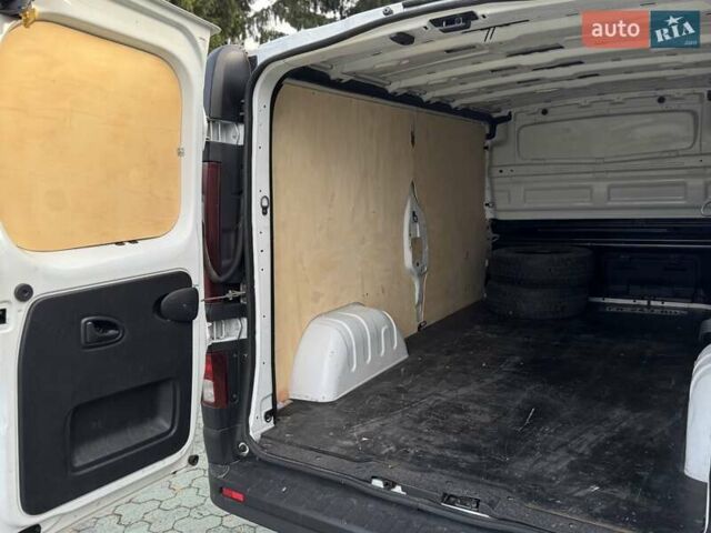 Білий Рено Трафік, об'ємом двигуна 1.6 л та пробігом 206 тис. км за 16100 $, фото 40 на Automoto.ua