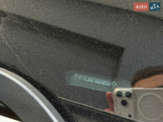 Белый Рено Трафик, объемом двигателя 2 л и пробегом 118 тыс. км за 18700 $, фото 50 на Automoto.ua