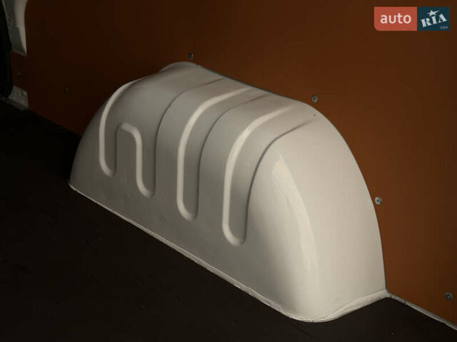 Белый Рено Трафик, объемом двигателя 2 л и пробегом 118 тыс. км за 18700 $, фото 32 на Automoto.ua