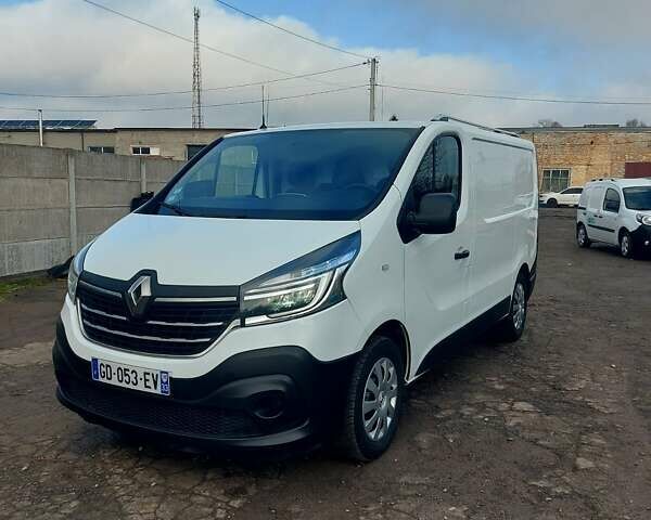 Белый Рено Трафик, объемом двигателя 2 л и пробегом 185 тыс. км за 17300 $, фото 14 на Automoto.ua