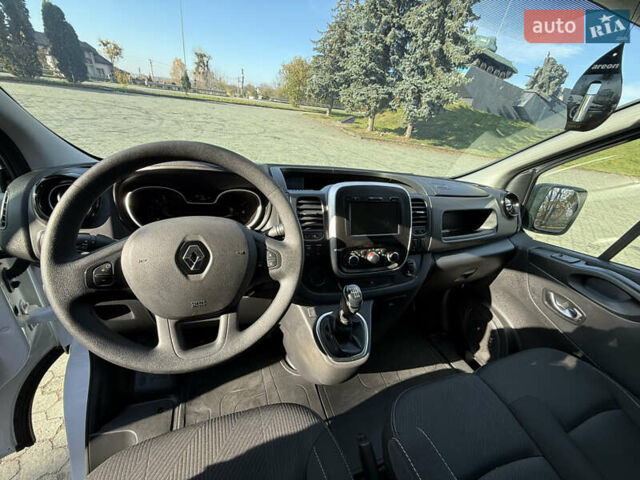 Белый Рено Трафик, объемом двигателя 2 л и пробегом 185 тыс. км за 16250 $, фото 14 на Automoto.ua
