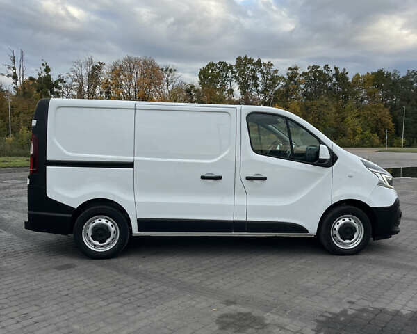 Белый Рено Трафик, объемом двигателя 2 л и пробегом 201 тыс. км за 16200 $, фото 9 на Automoto.ua