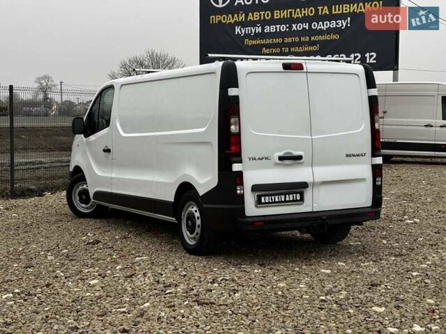 Білий Рено Трафік, об'ємом двигуна 2 л та пробігом 149 тис. км за 19000 $, фото 3 на Automoto.ua