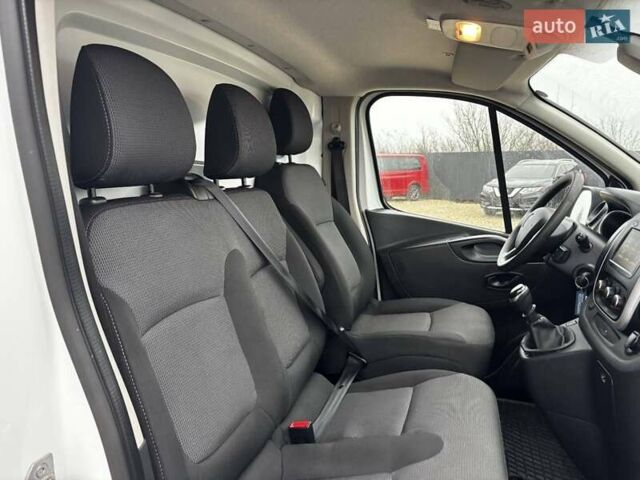 Білий Рено Трафік, об'ємом двигуна 2 л та пробігом 149 тис. км за 19000 $, фото 11 на Automoto.ua