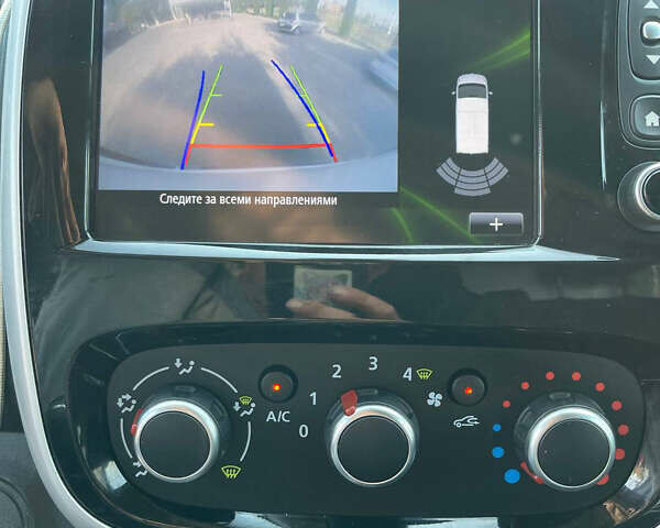 Белый Рено Трафик, объемом двигателя 2 л и пробегом 177 тыс. км за 14700 $, фото 7 на Automoto.ua