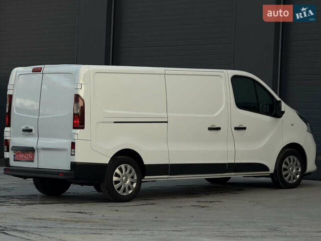 Белый Рено Трафик, объемом двигателя 2 л и пробегом 118 тыс. км за 18700 $, фото 20 на Automoto.ua